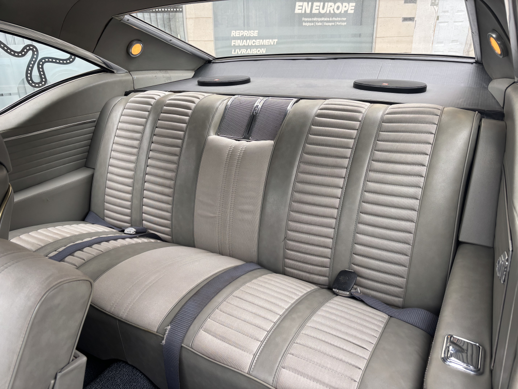 Oldsmobile Delta Custom — 13