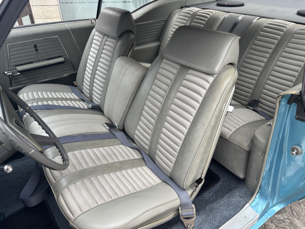 Oldsmobile Delta Custom — 12