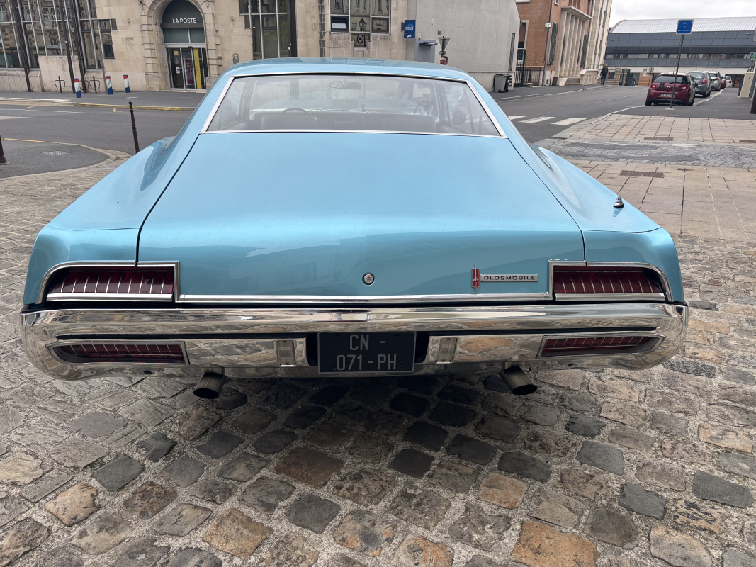Oldsmobile Delta Custom — 4