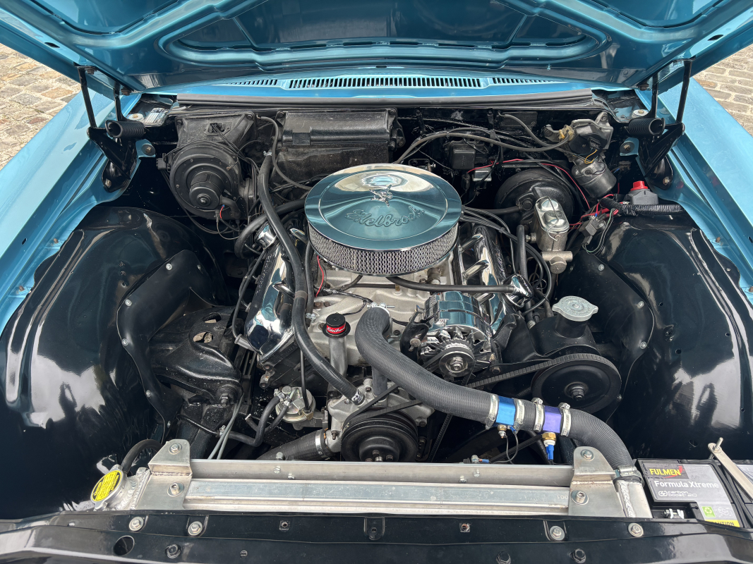Oldsmobile Delta Custom — 9