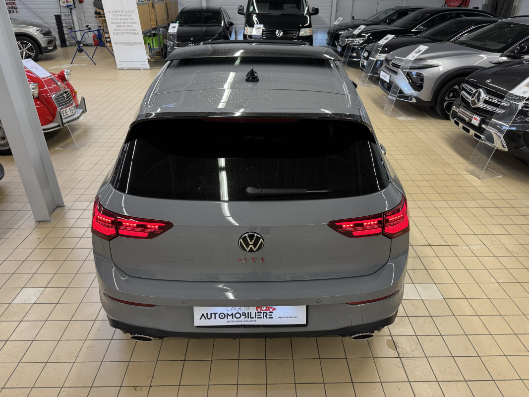 Volkswagen Golf — 6
