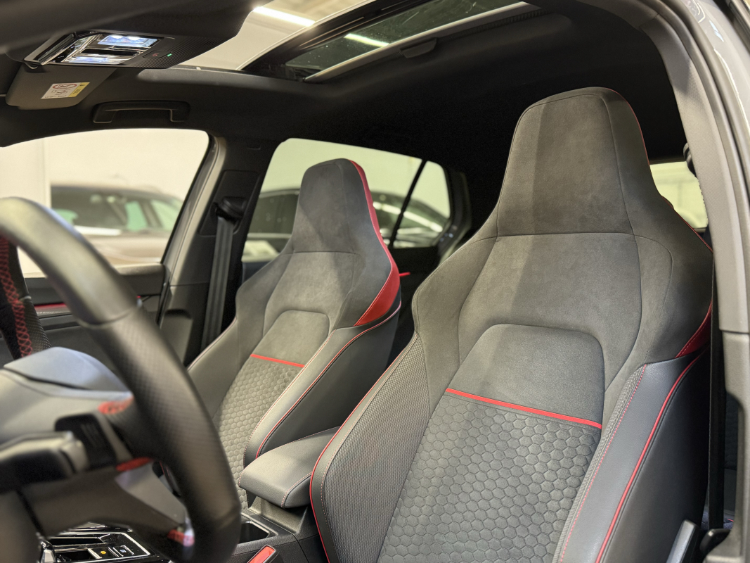 Volkswagen Golf — 15