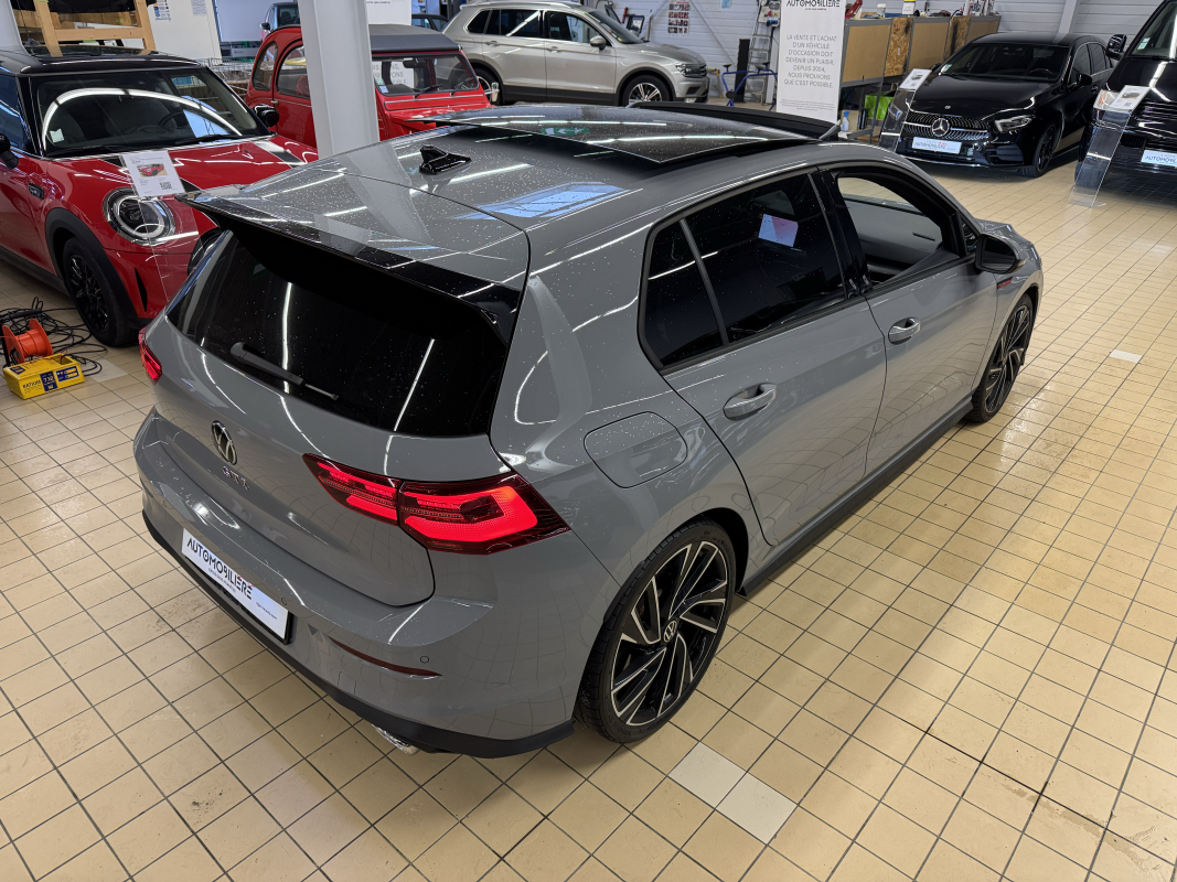 Volkswagen Golf — 10
