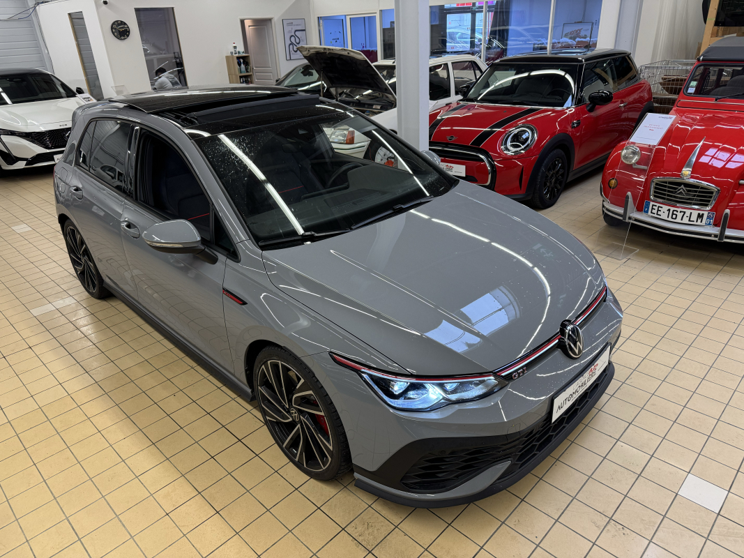 Volkswagen Golf — 12