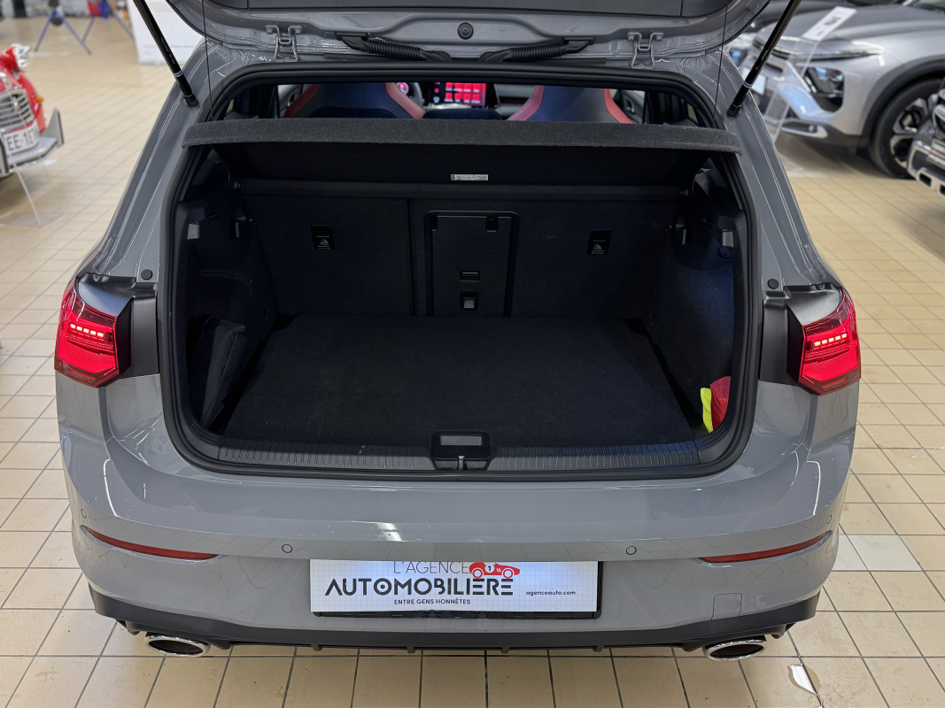 Volkswagen Golf — 8