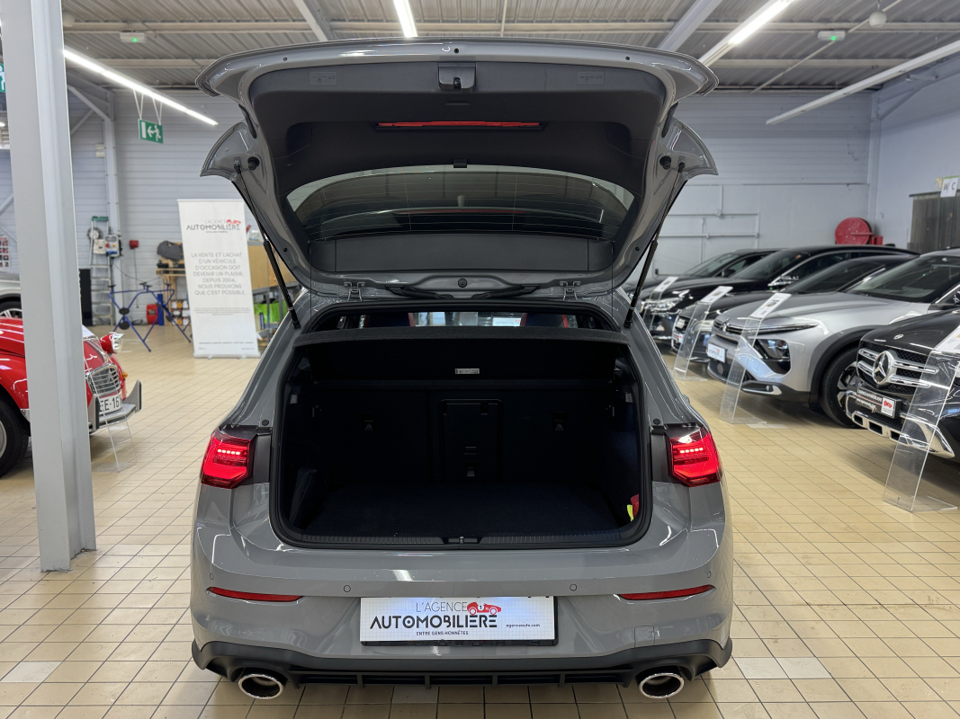 Volkswagen Golf — 7