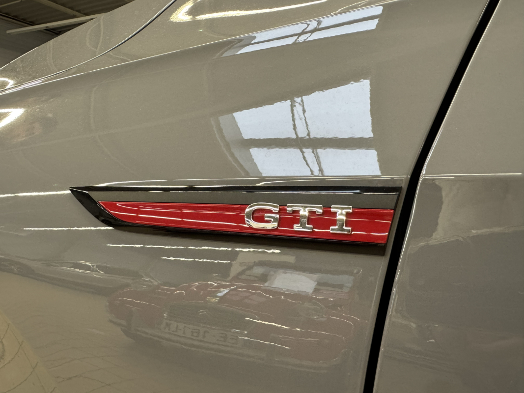 Volkswagen Golf — 39