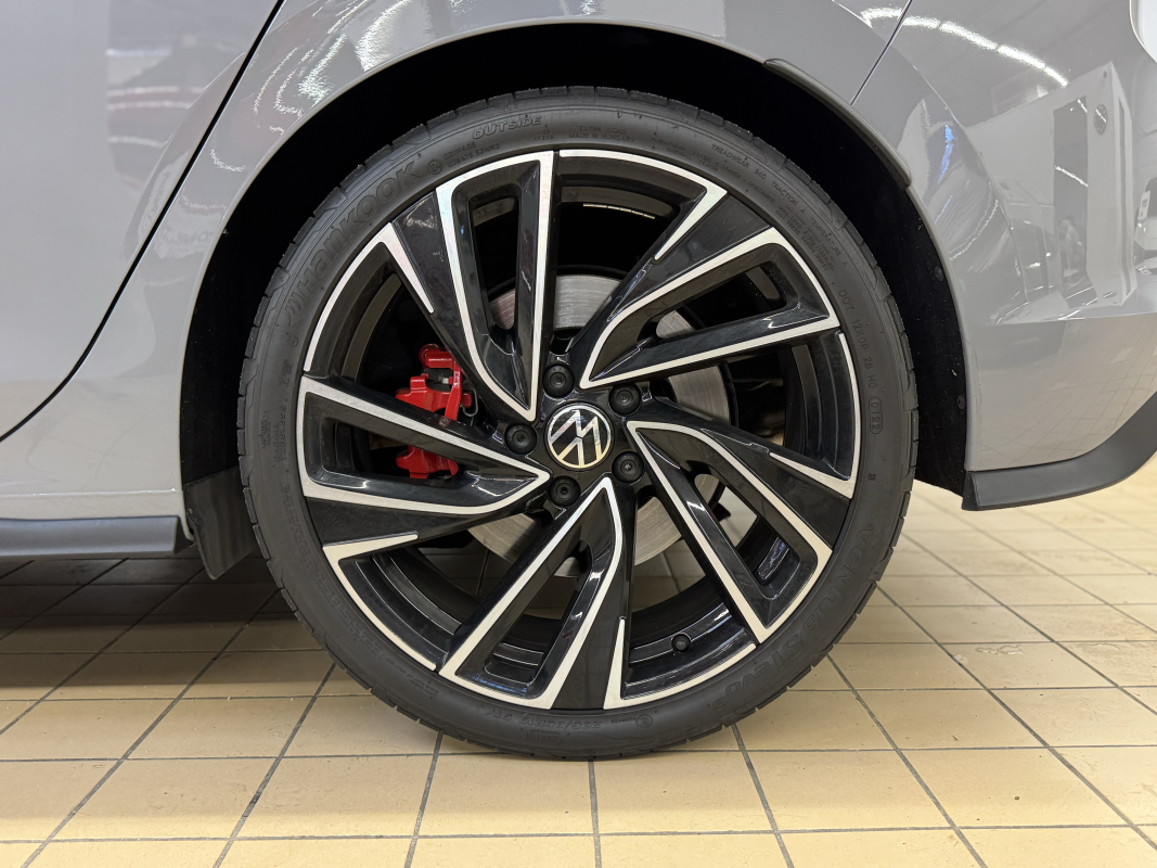 Volkswagen Golf — 35