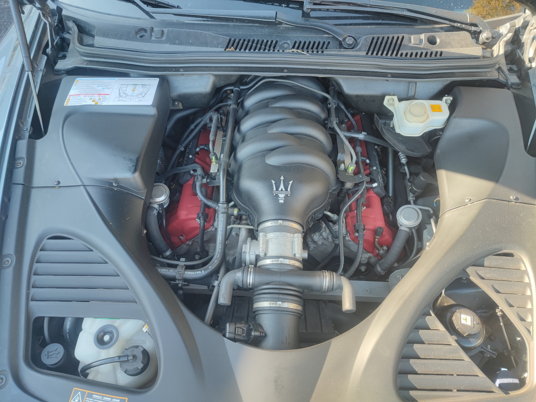 Maserati Quattroporte — 17