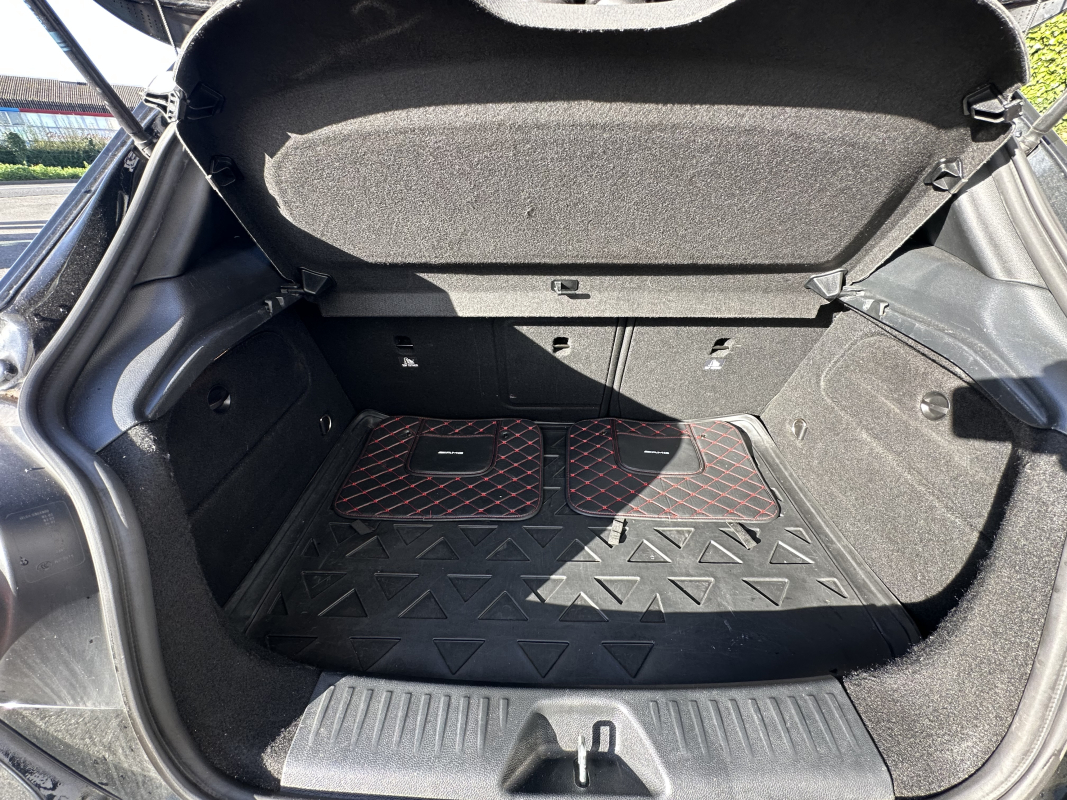 Mercedes Classe A — 14