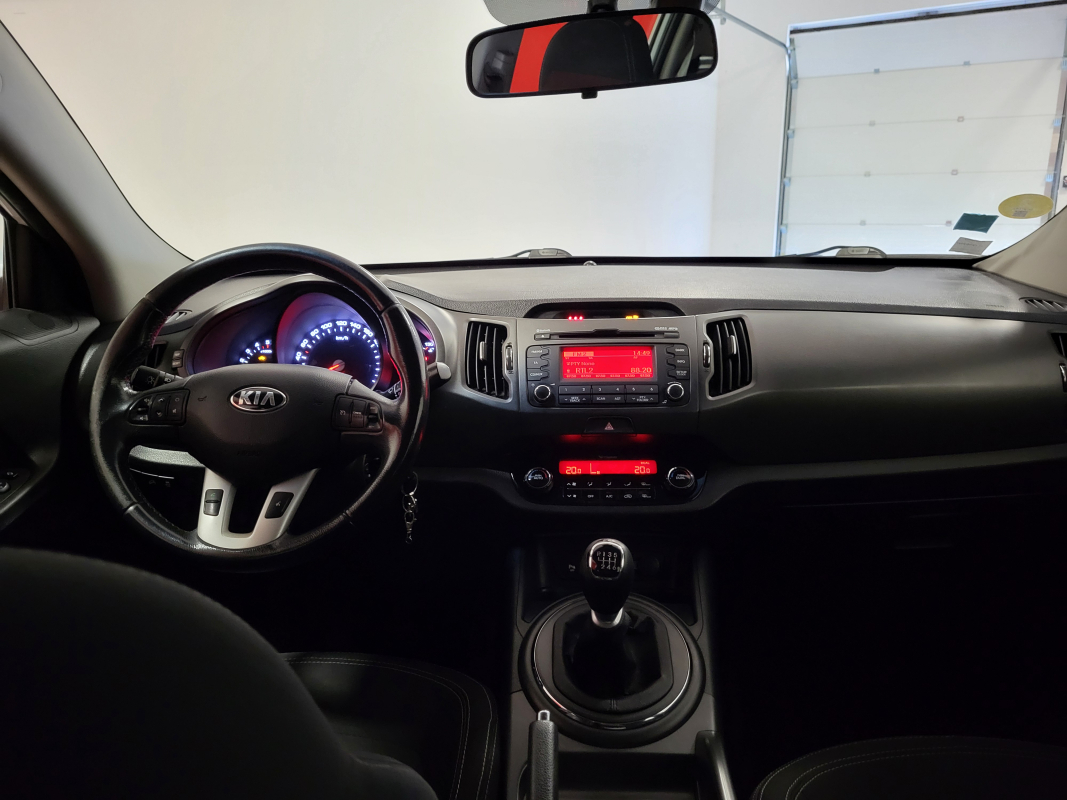 Kia Sportage — 15