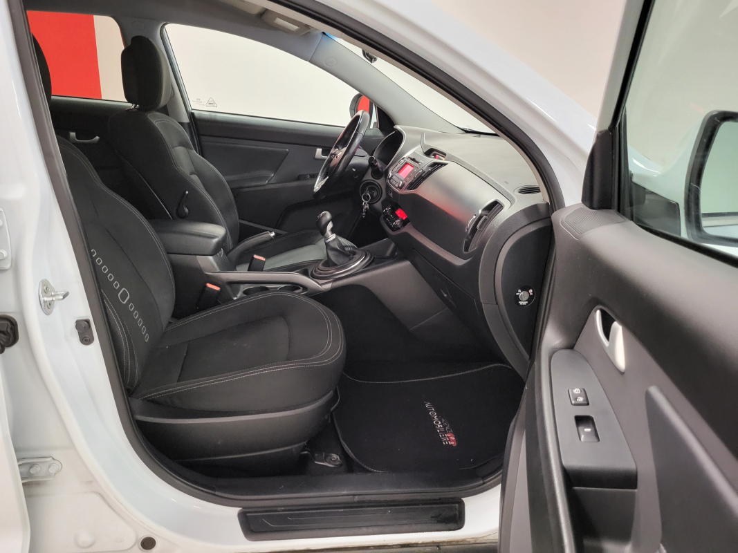 Kia Sportage — 28