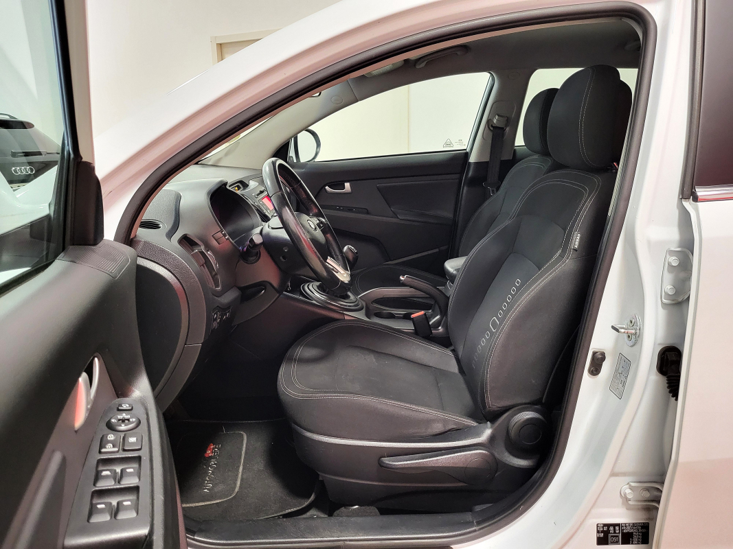 Kia Sportage — 13