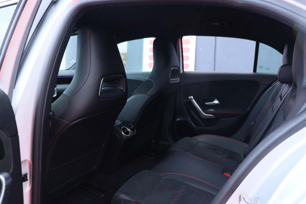 Mercedes Classe A — 19