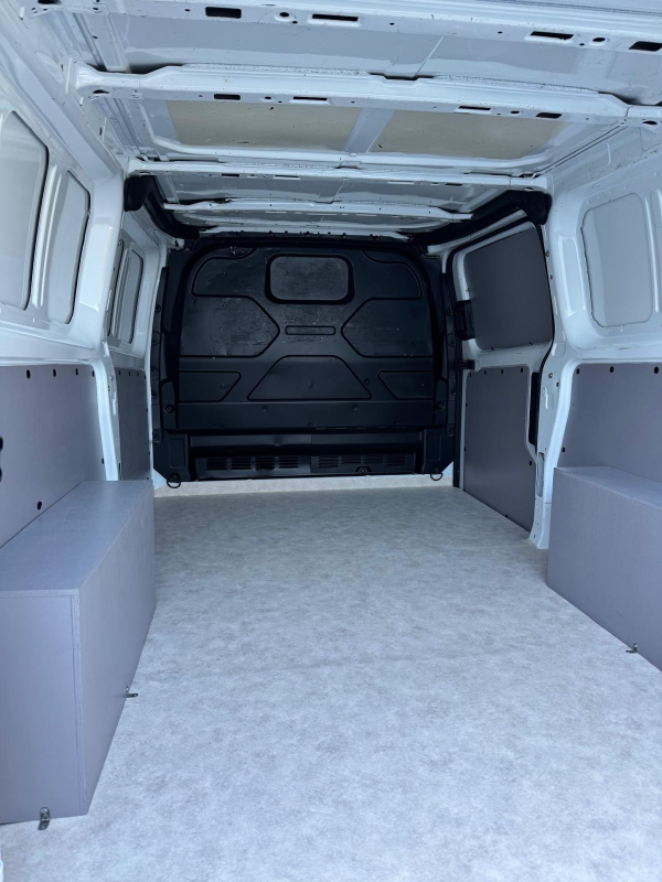 Ford Transit — 19
