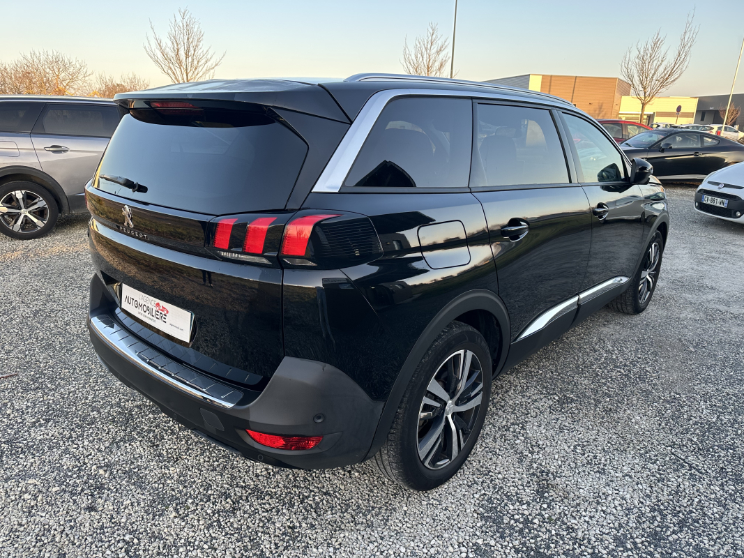 Peugeot 5008 — 5