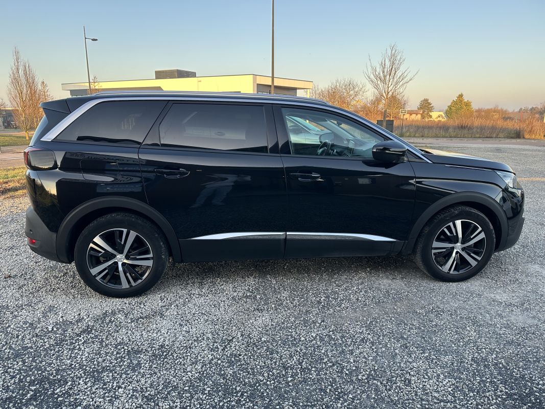 Peugeot 5008 — 6