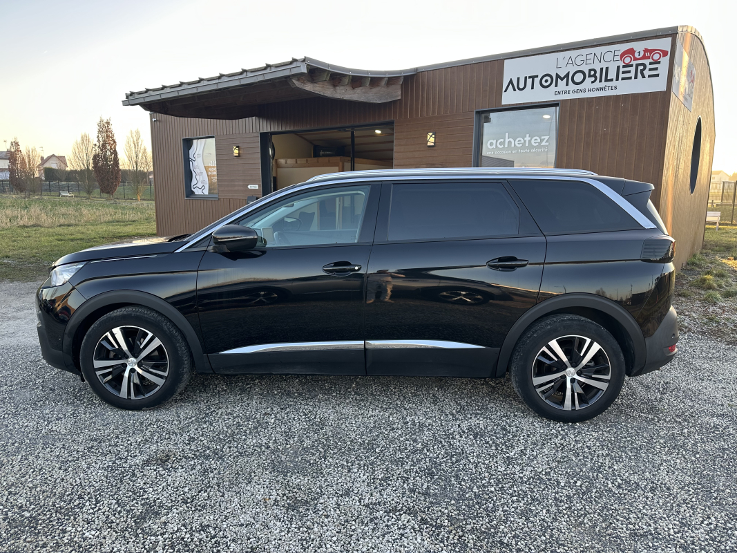 Peugeot 5008 — 2