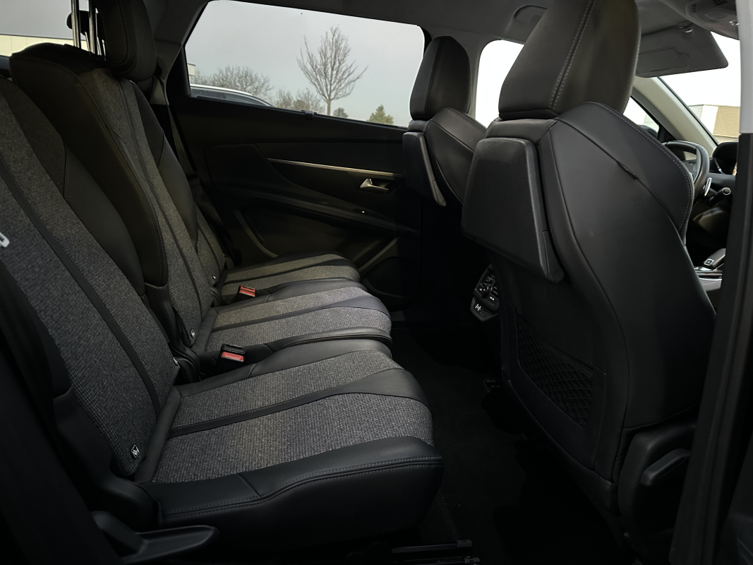 Peugeot 5008 — 16