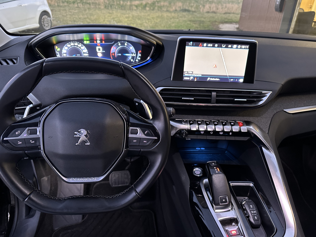 Peugeot 5008 — 9