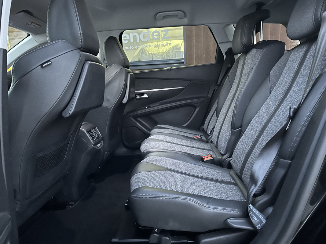 Peugeot 5008 — 15
