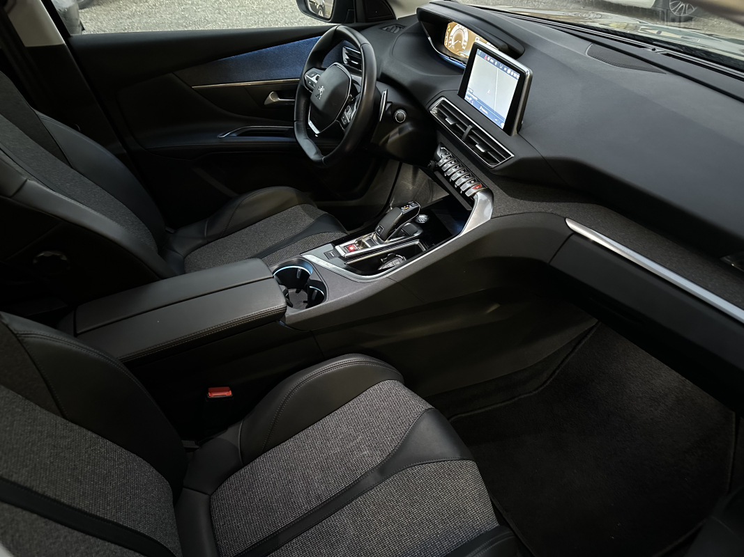 Peugeot 5008 — 13
