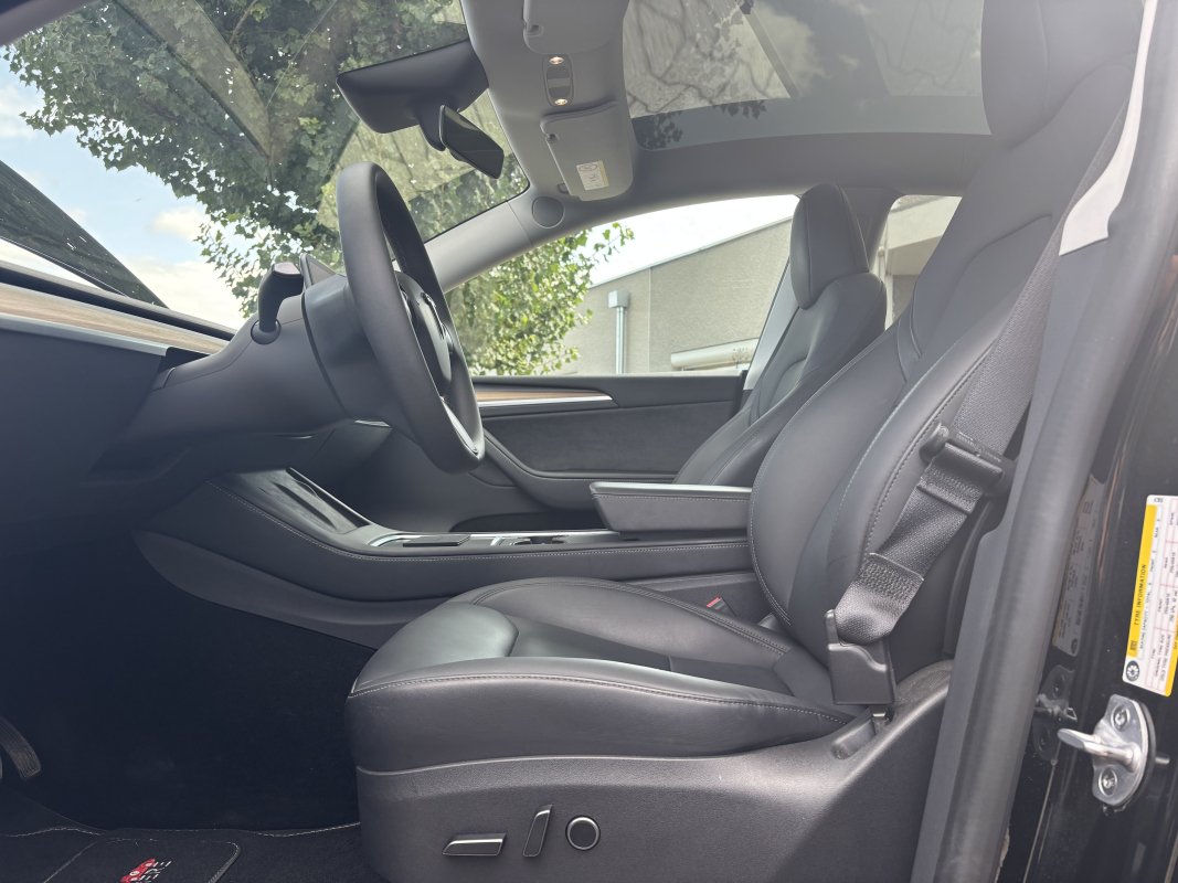 Tesla Model Y — 13