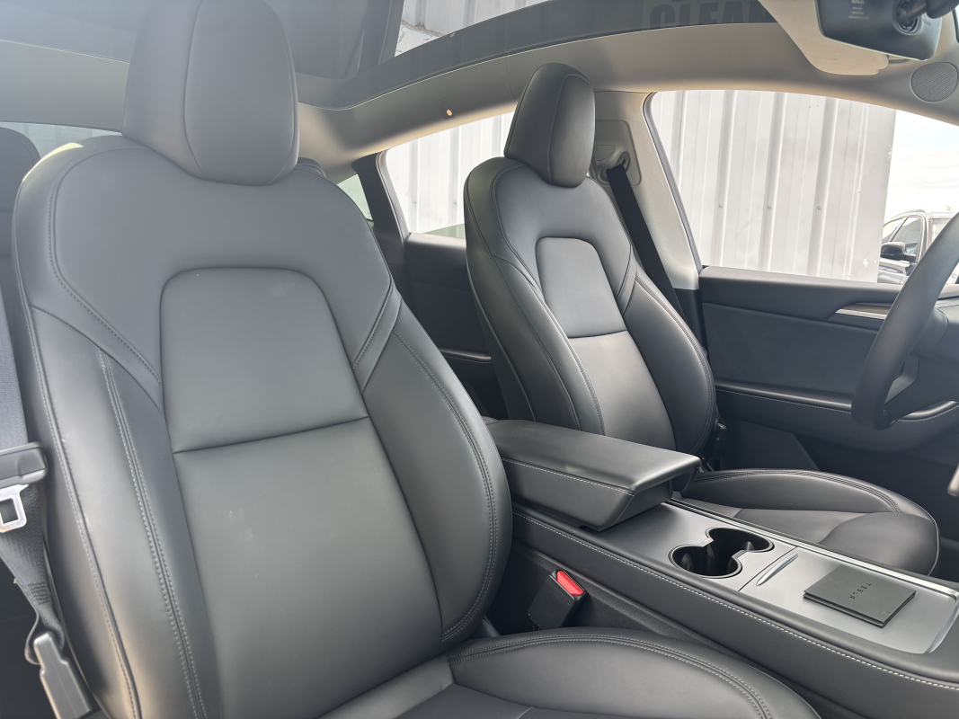Tesla Model Y — 9