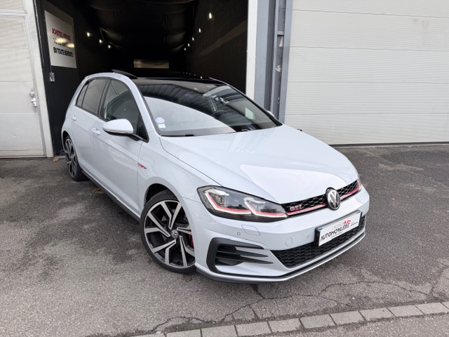 Volkswagen Golf — 25