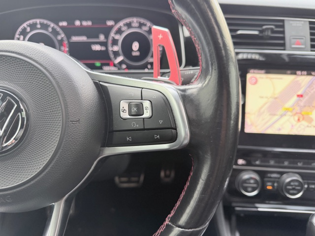 Volkswagen Golf — 11