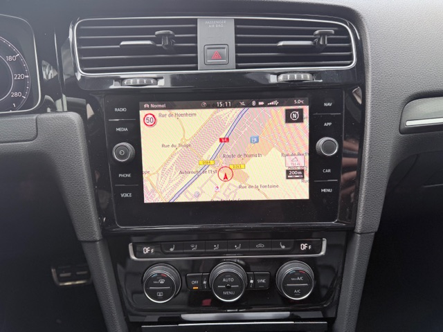 Volkswagen Golf — 17