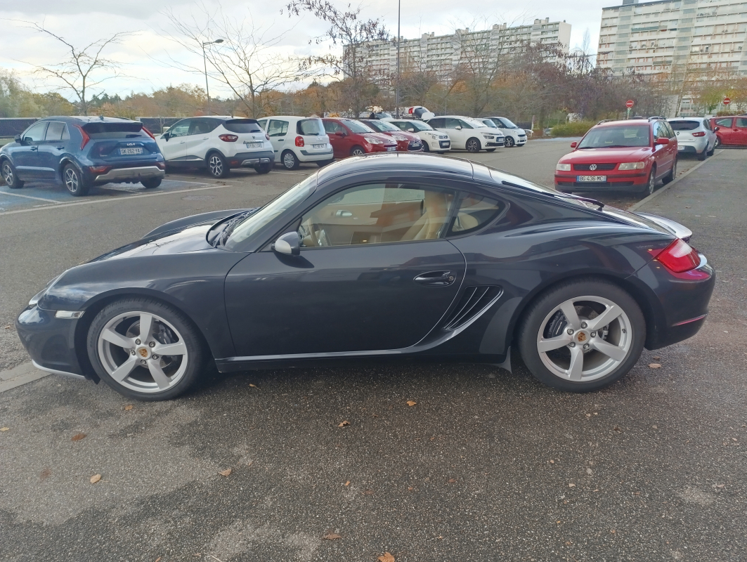 Porsche Cayman — 4