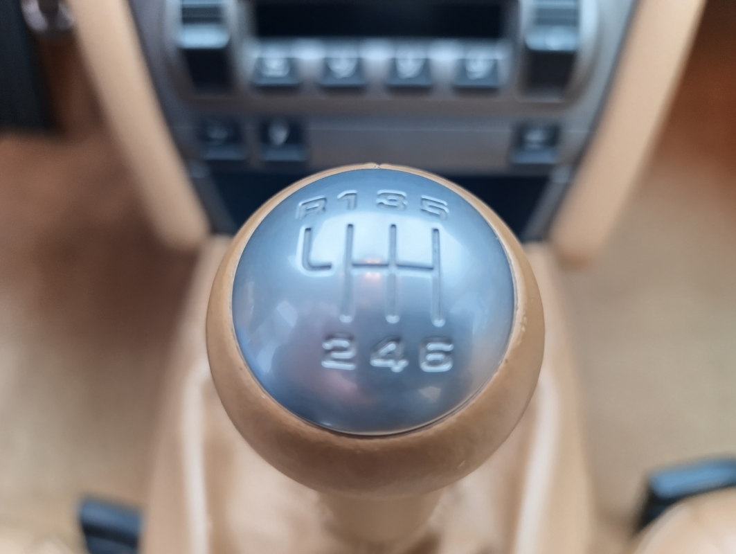 Porsche Cayman — 17