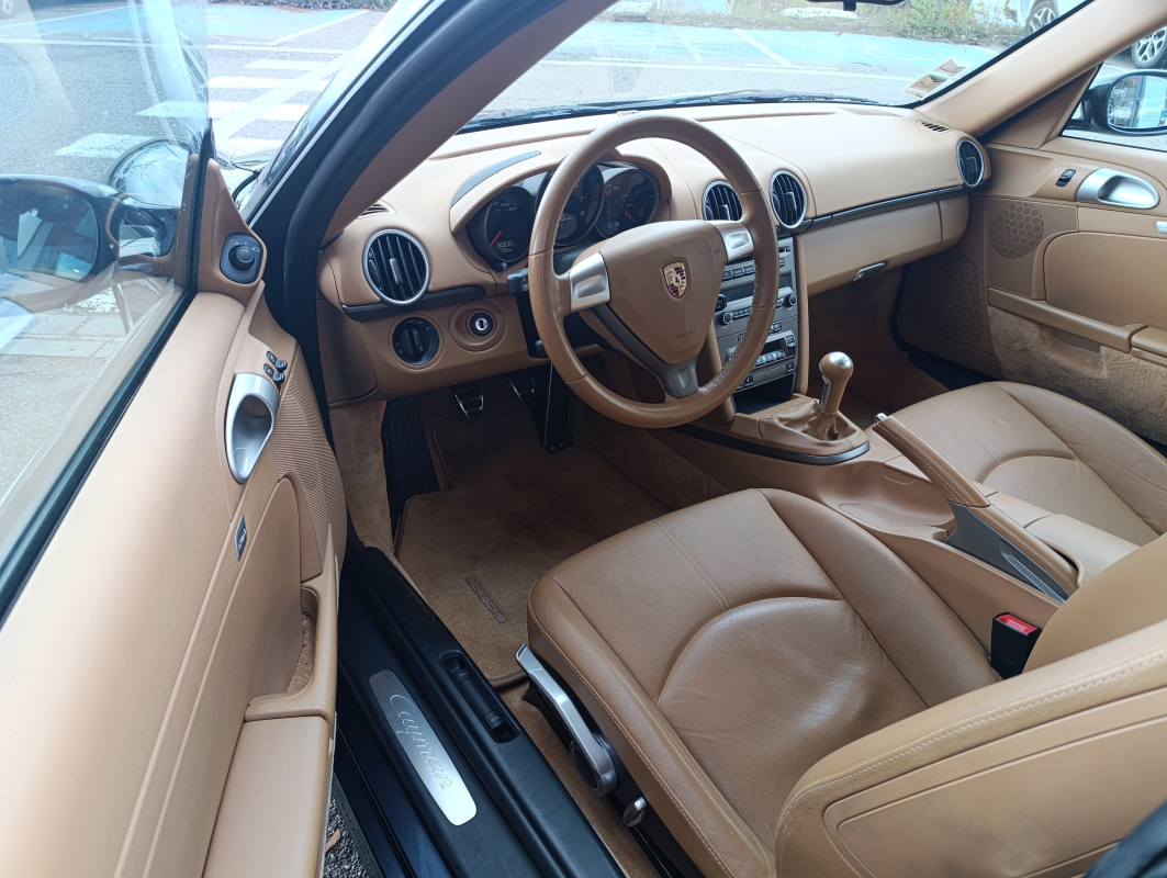 Porsche Cayman — 23