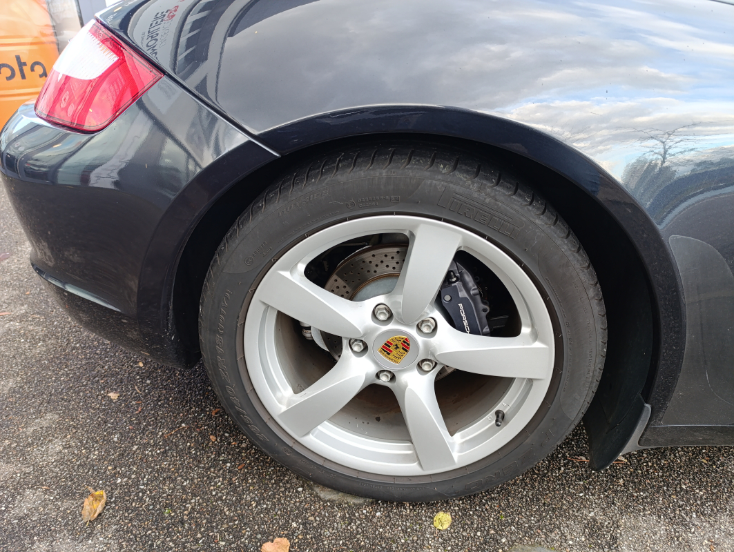 Porsche Cayman — 38