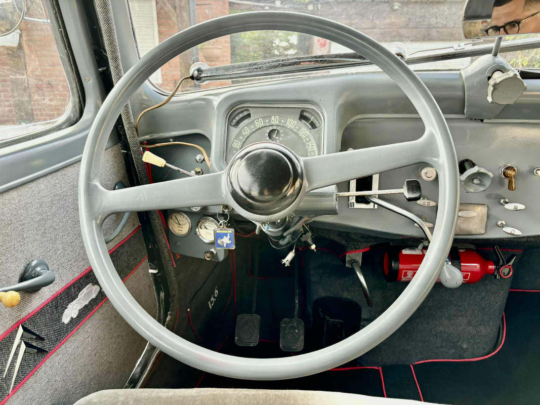 Citroen Traction/15 — 23