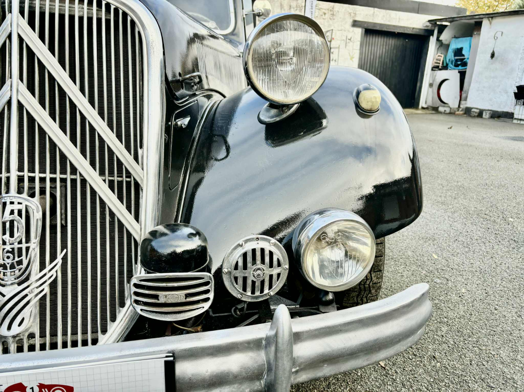 Citroen Traction/15 — 33