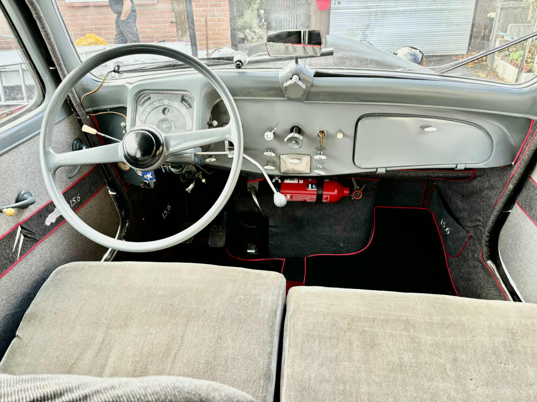 Citroen Traction/15 — 11