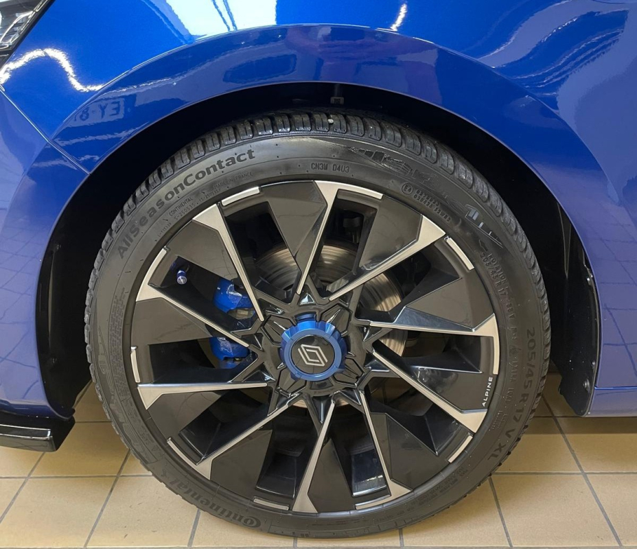 Renault Clio — 19