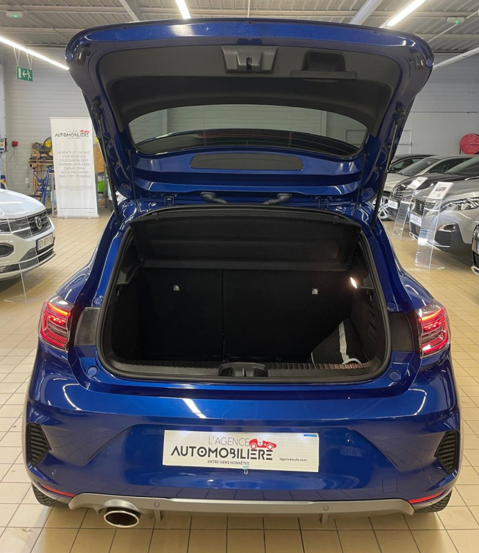 Renault Clio — 17