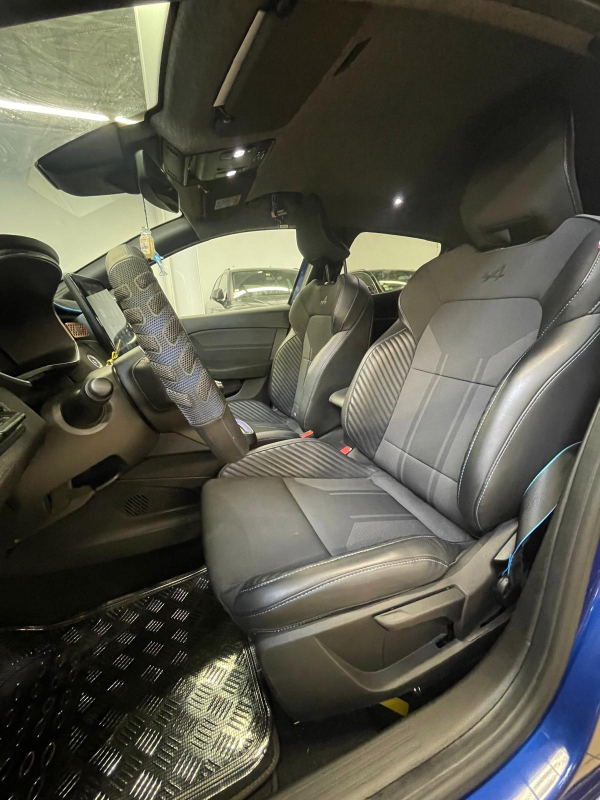 Renault Clio — 6