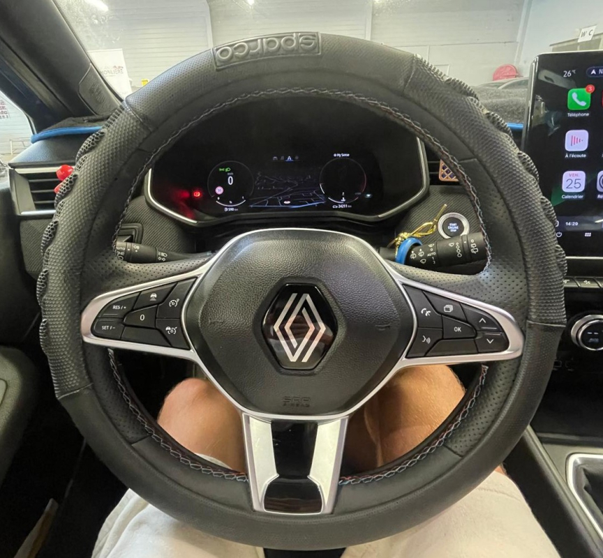 Renault Clio — 16