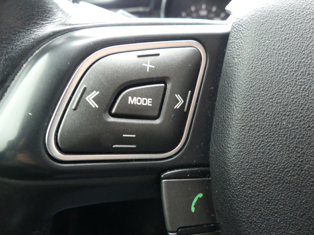 Land Rover Range Rover Evoque — 24