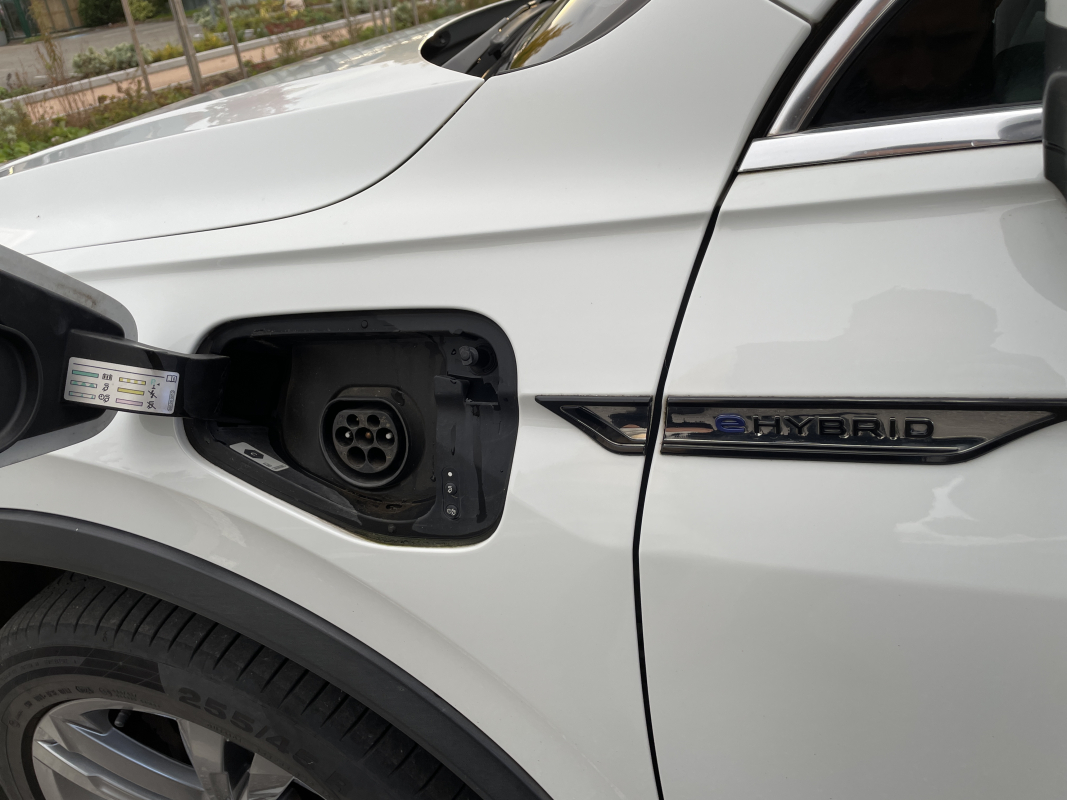 Volkswagen Tiguan — 24
