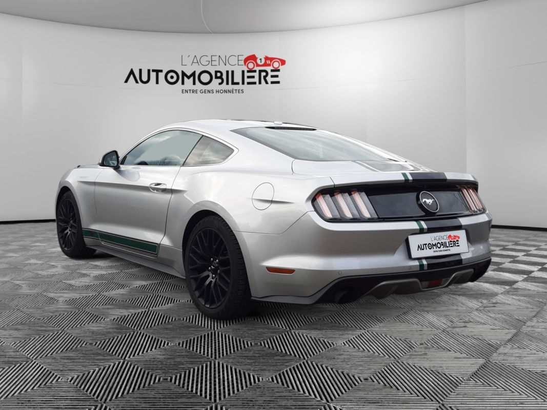Ford Mustang — 7