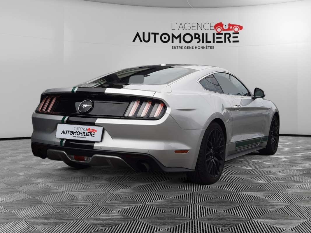Ford Mustang — 5