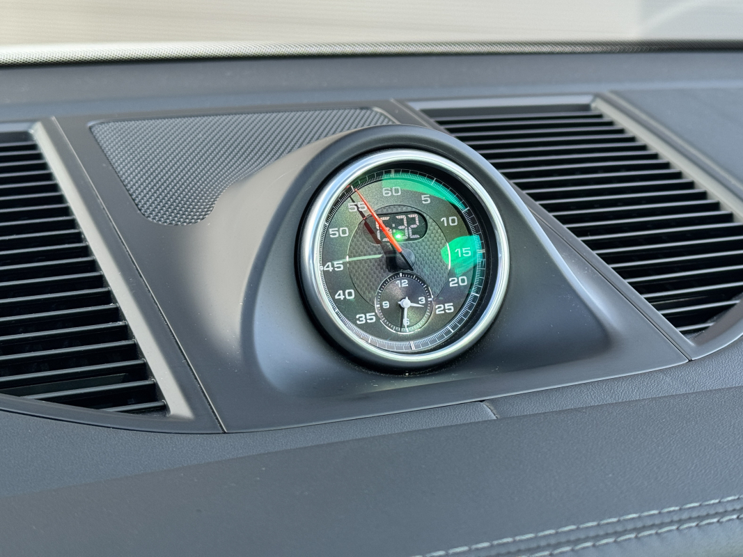 Porsche Macan — 17