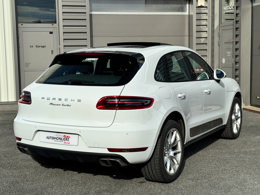 Porsche Macan — 8
