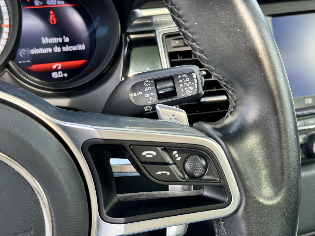 Porsche Macan — 25