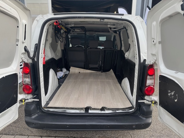 Peugeot Partner — 10